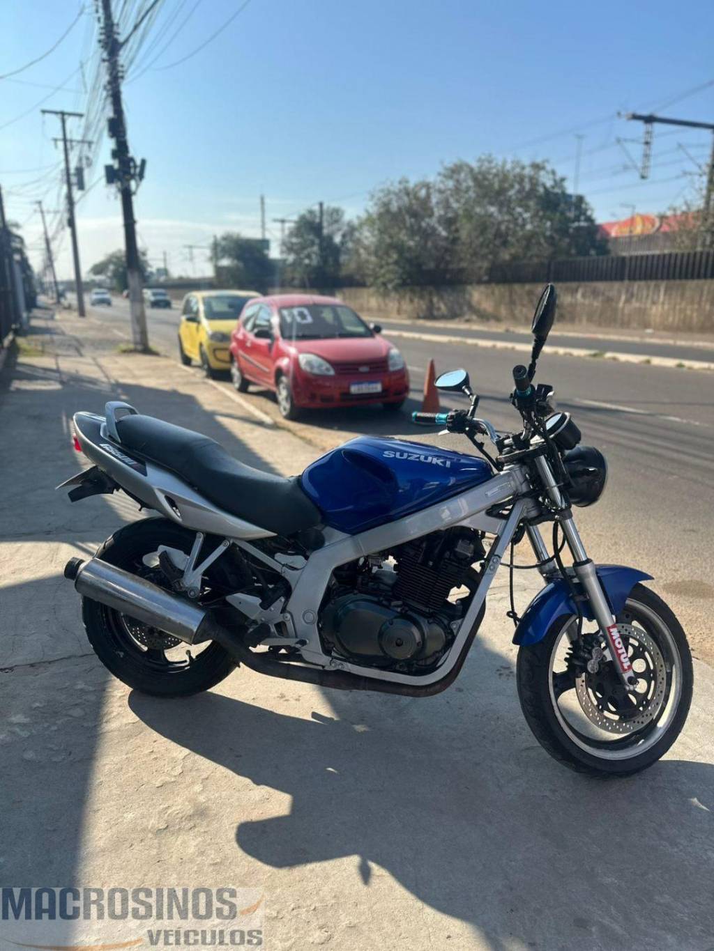 Suzuki GS GS    2004