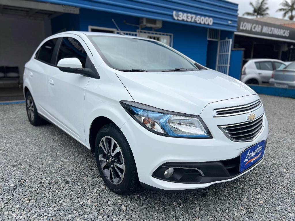 Chevrolet Onix 1.4 LTZ    2015