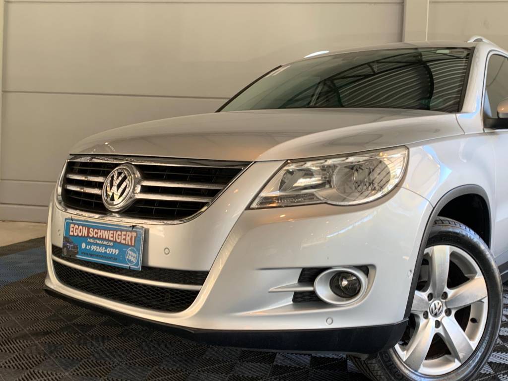 Volkswagen Tiguan 2.0 tsi    2011
