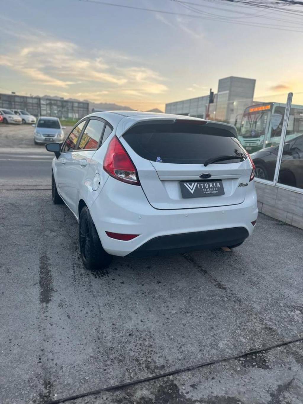 Ford New Fiesta Fiesta 1.5 16v flex mec. 5p    2015