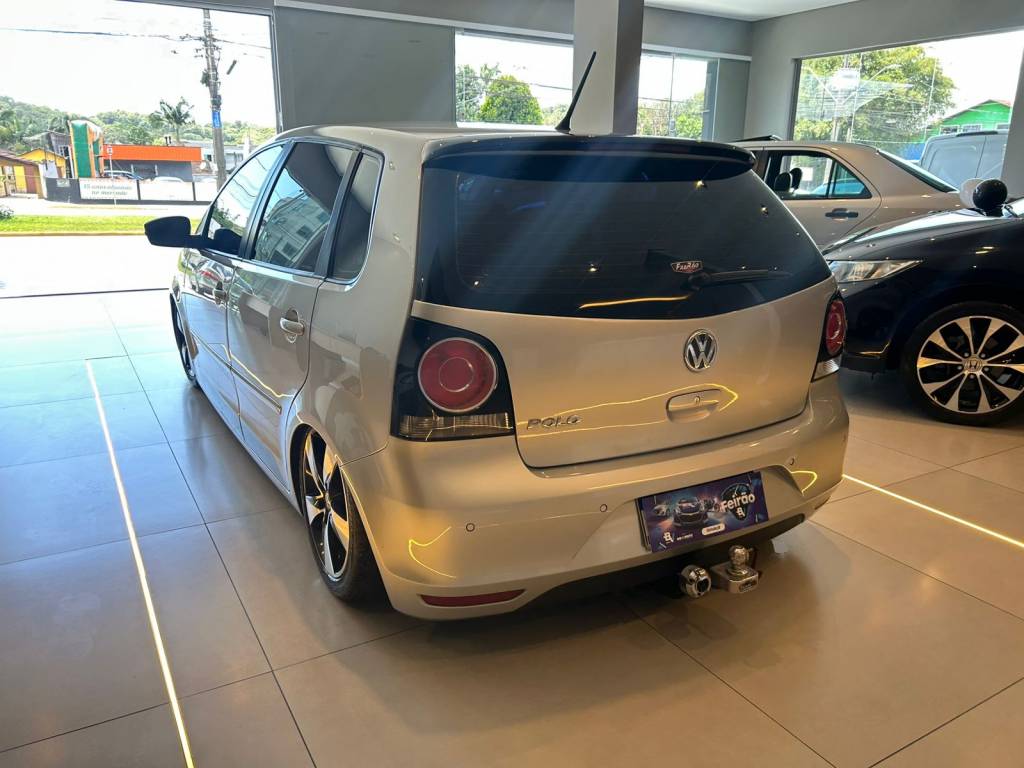 Volkswagen Polo 1.6 sportline mi total flex 8v    2014