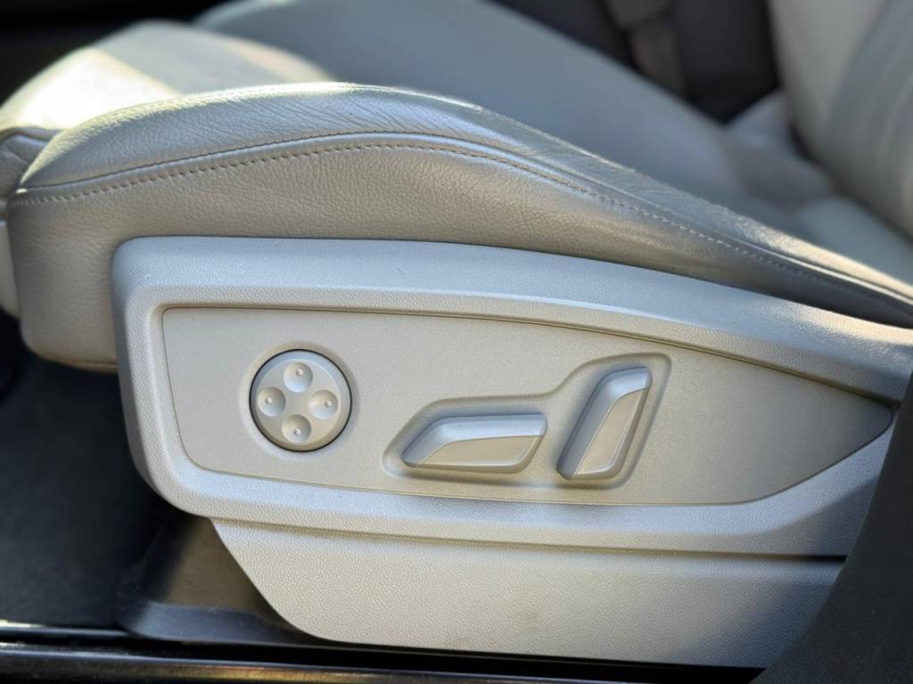 Audi Q5 2.0 tfsi quattro s-tronic    2020