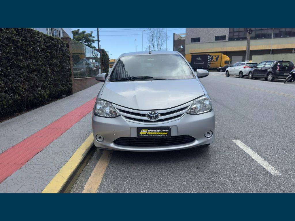 Toyota Etios Xs 1.5 flex 16v 5p aut.    2017