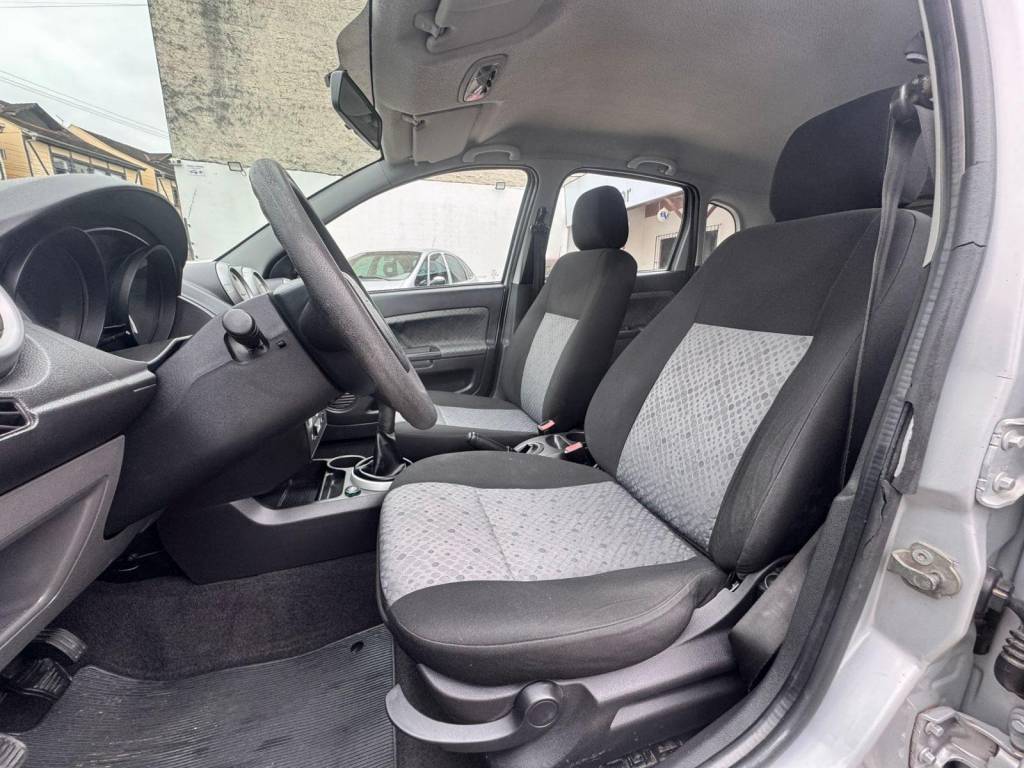 Ford Fiesta 1.6 8v flex/class 1.6 8v flex 5p    2013