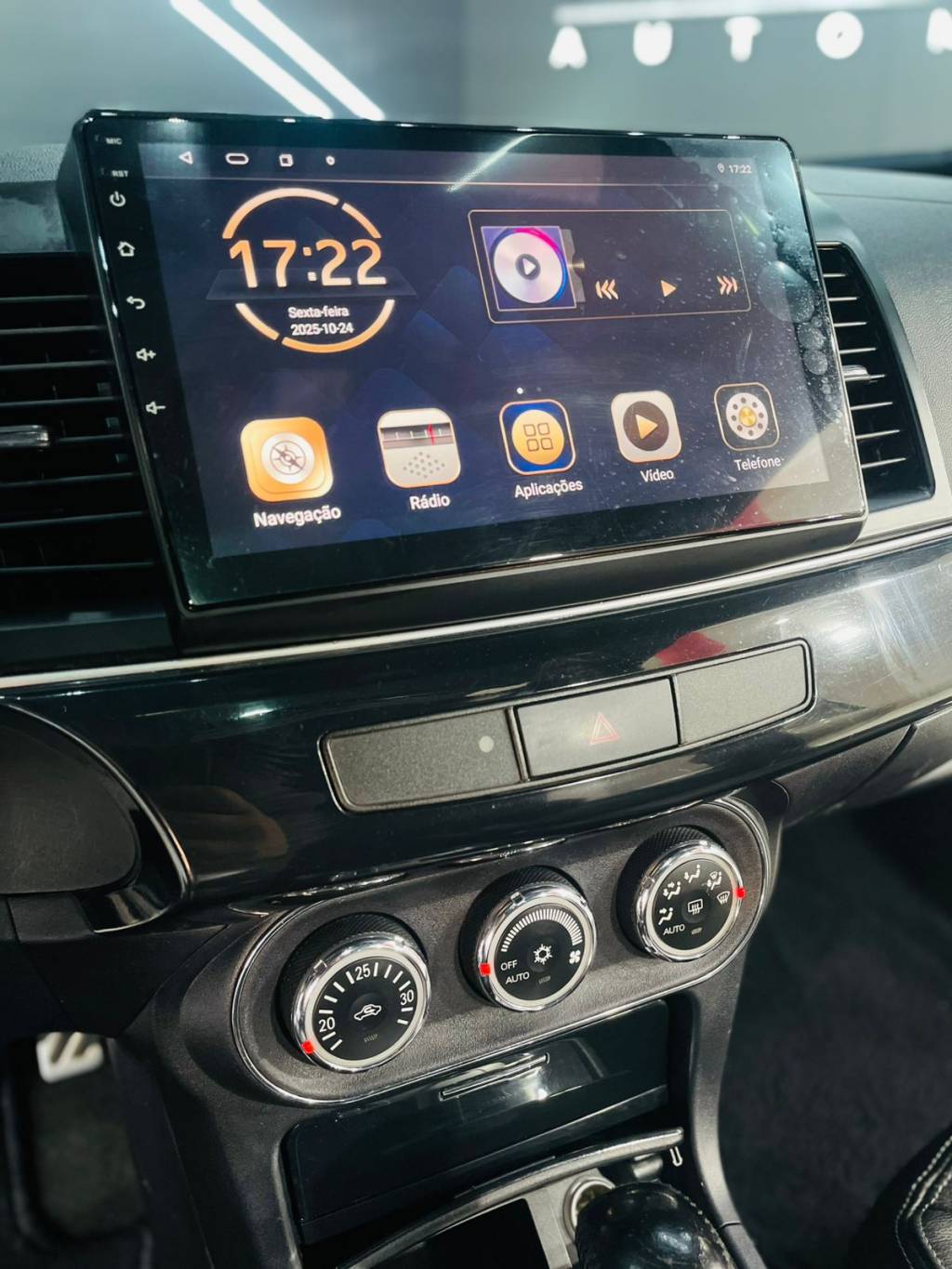 Mitsubishi Lancer 2.0 16v 160cv aut.    2012