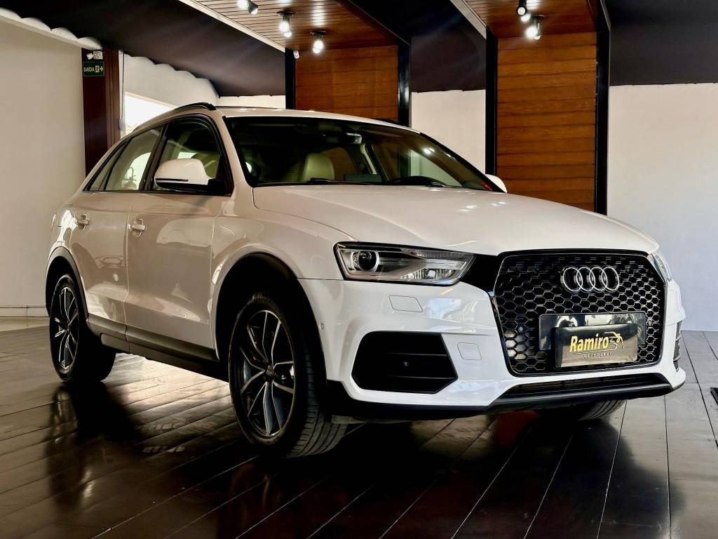 Audi Q3 /  180CV    2018