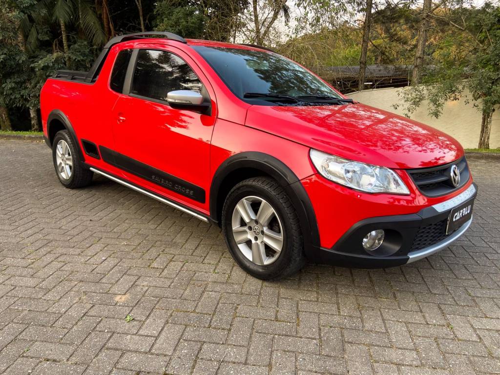 Volkswagen Saveiro W/ 1.6 CE CROSS    2012