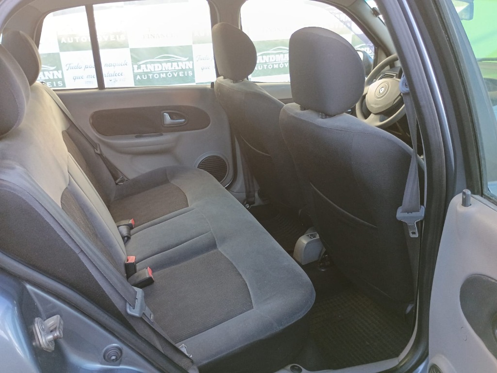 Renault Symbol Privilege 1.6 completo    2013