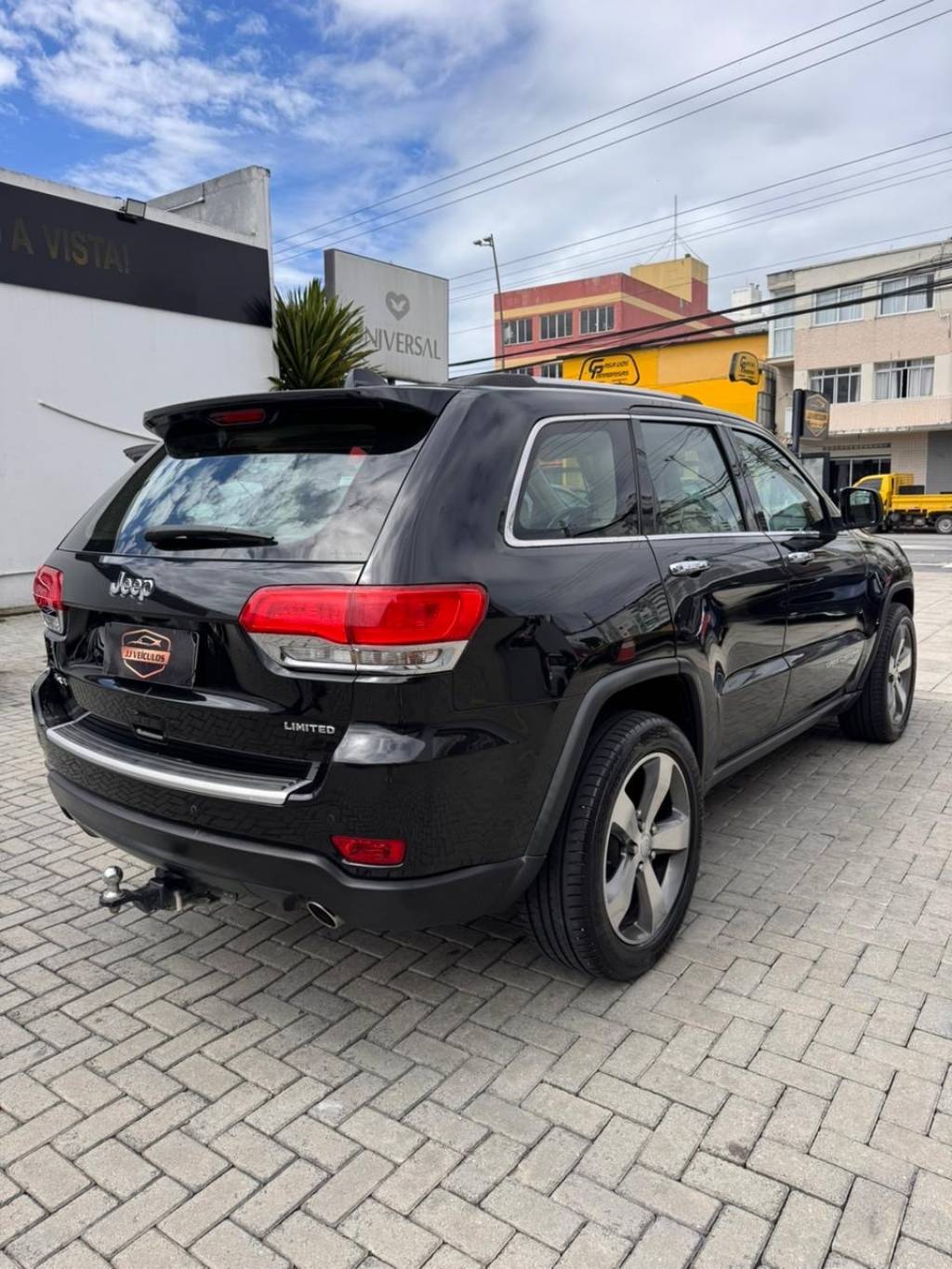 Jeep Cherokee Cherokee limited 3.6 4x4 v6 aut.    2015