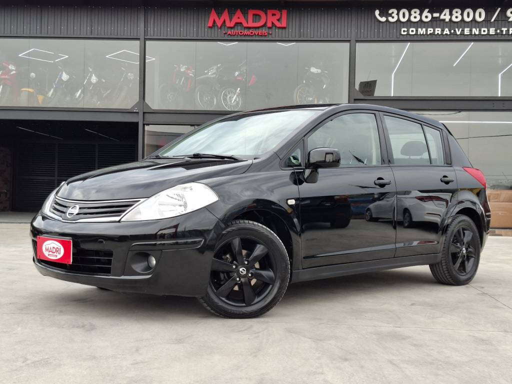 Nissan Tiida 1.8 16V    2011