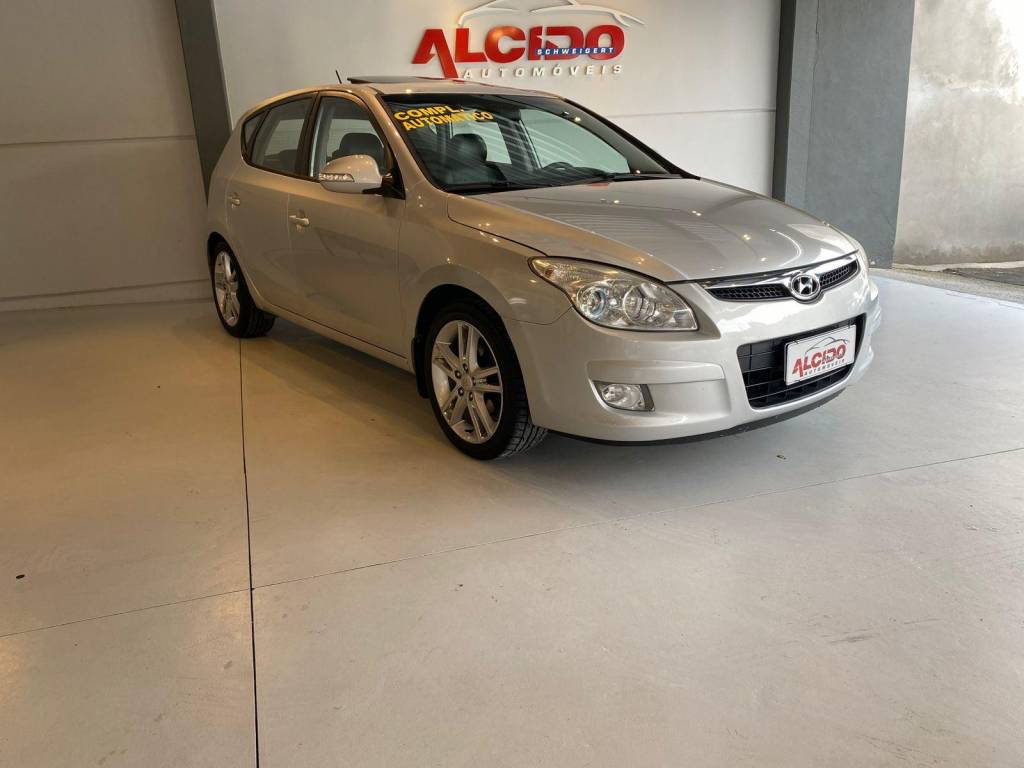 Hyundai I30 2.0    2011