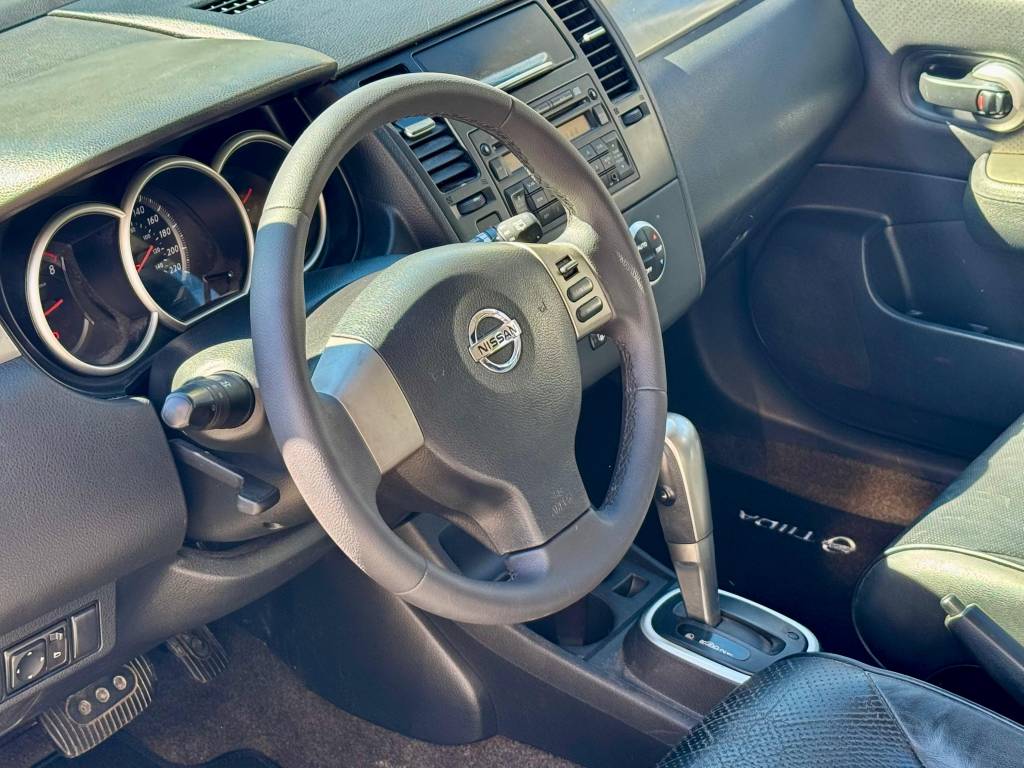 Nissan Tiida 1.8 16v    2012