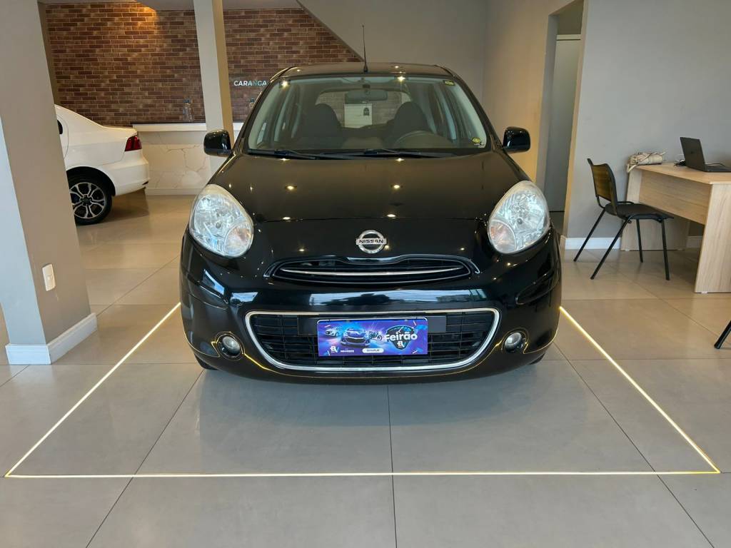 Nissan March 1.6 16v    2014