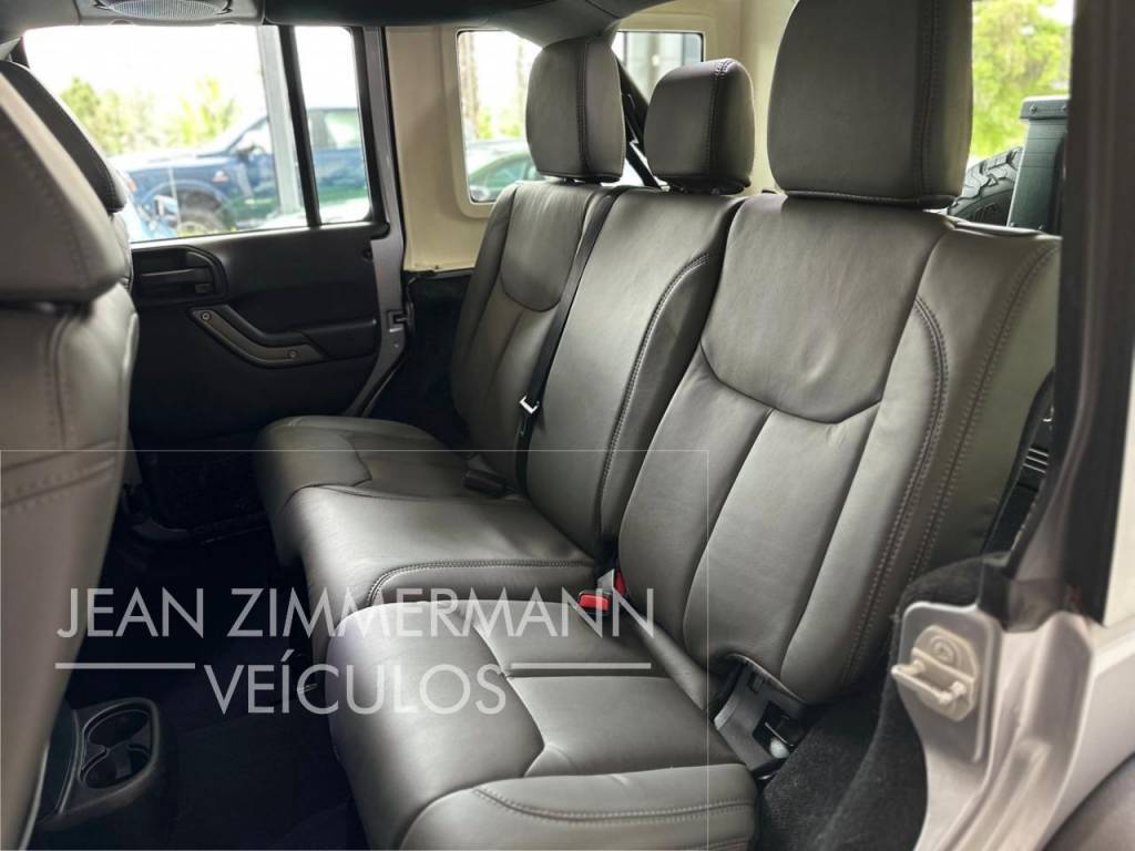 Jeep Wrangler Unlimited sport 3.6 v6 284cv 4p    2015