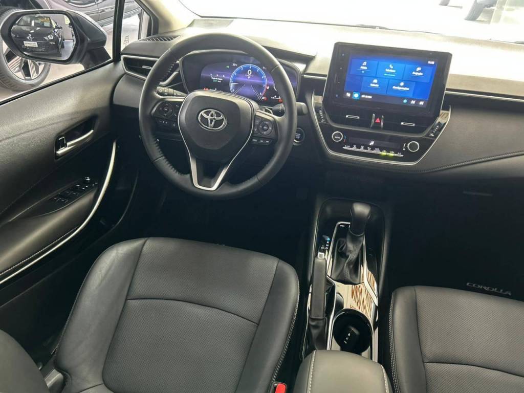 Toyota Corolla Xei 2.0 flex 16v aut.    2024