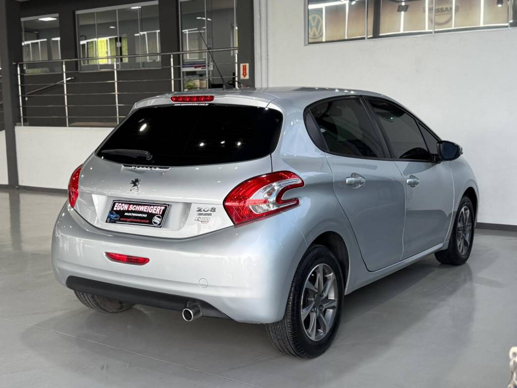 Peugeot 208 Act pack bva    2015