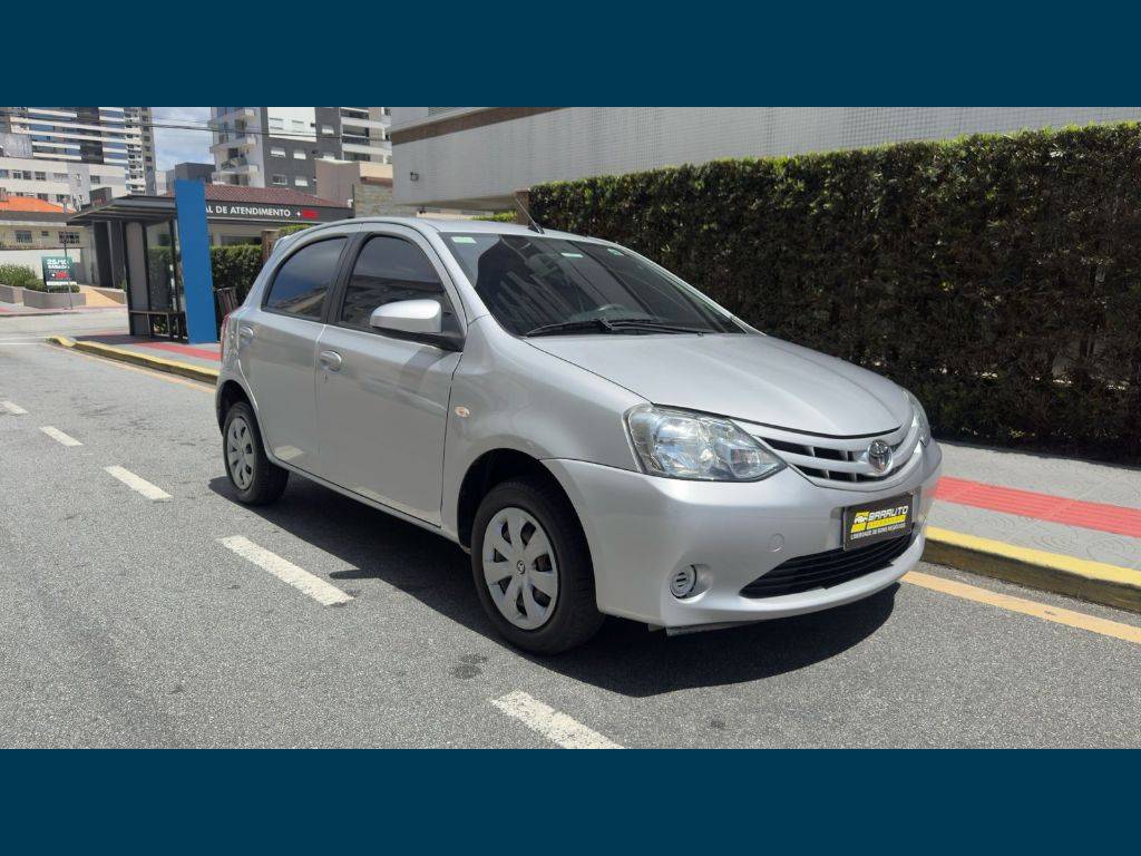 Toyota Etios Xs 1.5 flex 16v 5p aut.    2017
