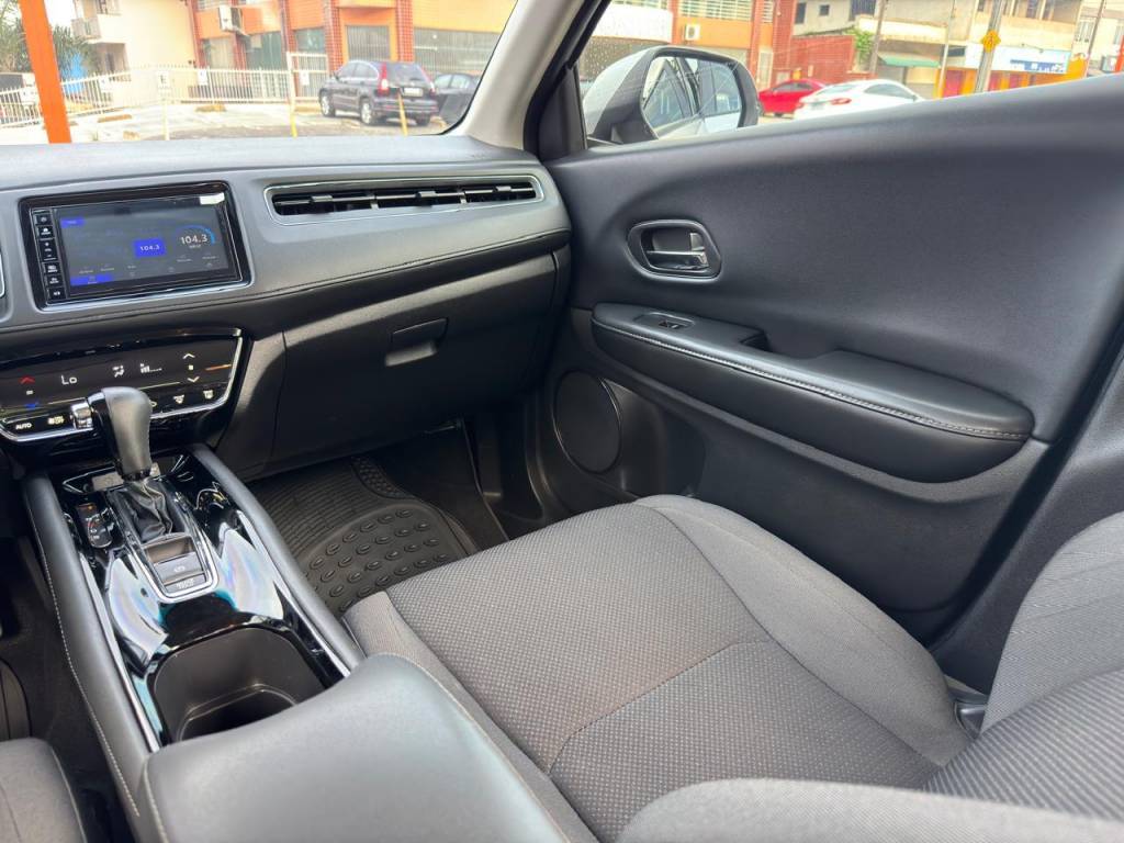 Honda HR-V 1.8    2021