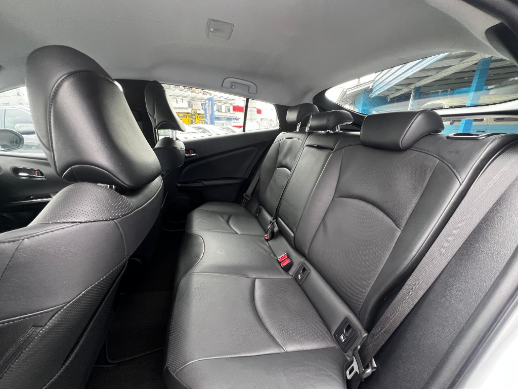 Toyota Prius 1.8 hibrido ( unico dono - todas as revisÕes na concessionaria )    2016