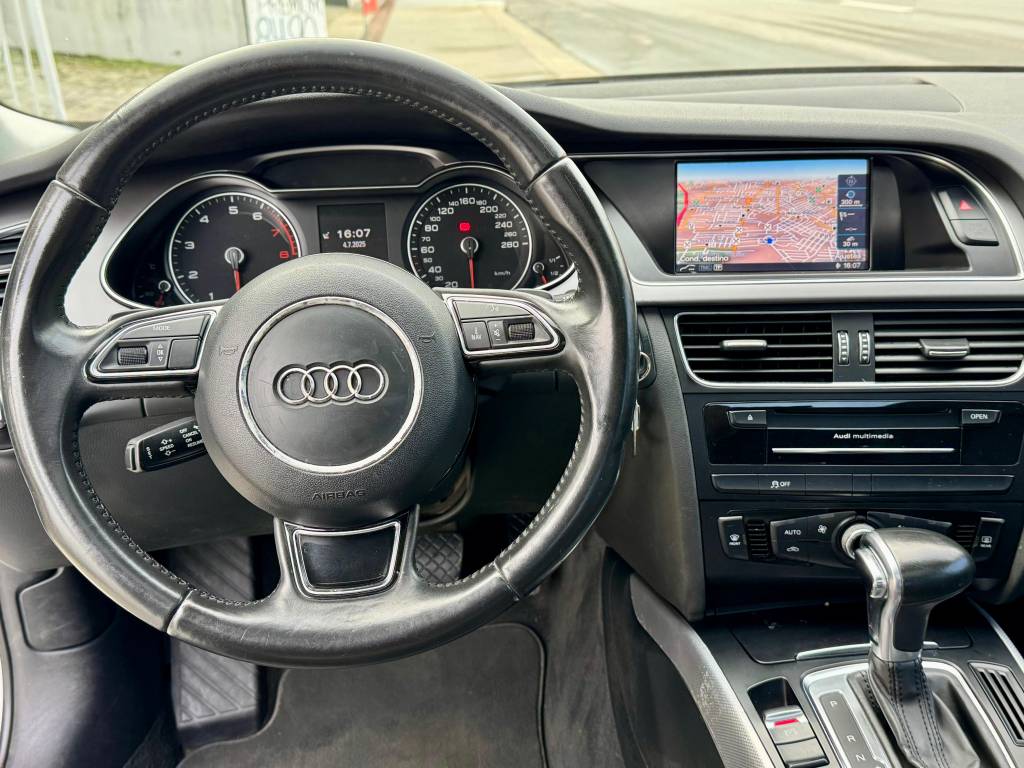 Audi A4 2.0 16v tfsi quattro stronic    2013