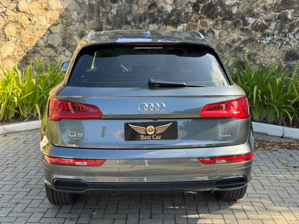 Audi Q5 2.0 tfsi quattro s-tronic    2020