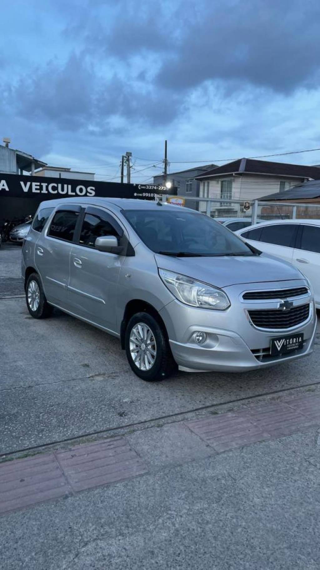 Chevrolet Spin Lt 1.8 8v econo.flex 5p mec.    2014