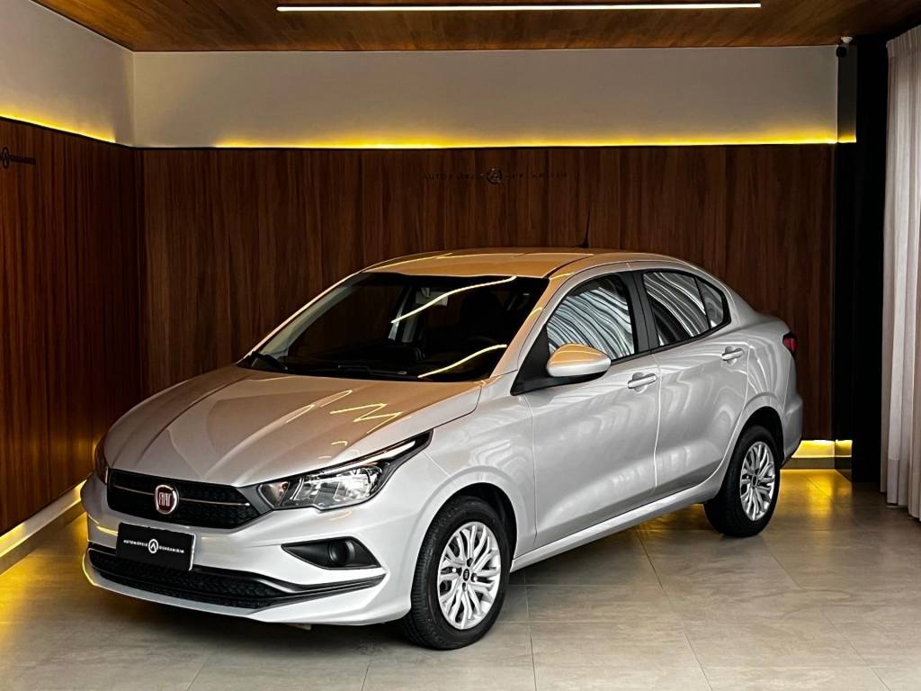 Fiat Cronos /  1.8 at    2020