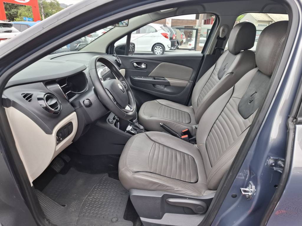 Renault Captur 1.6 life flex aut. 16v    2019