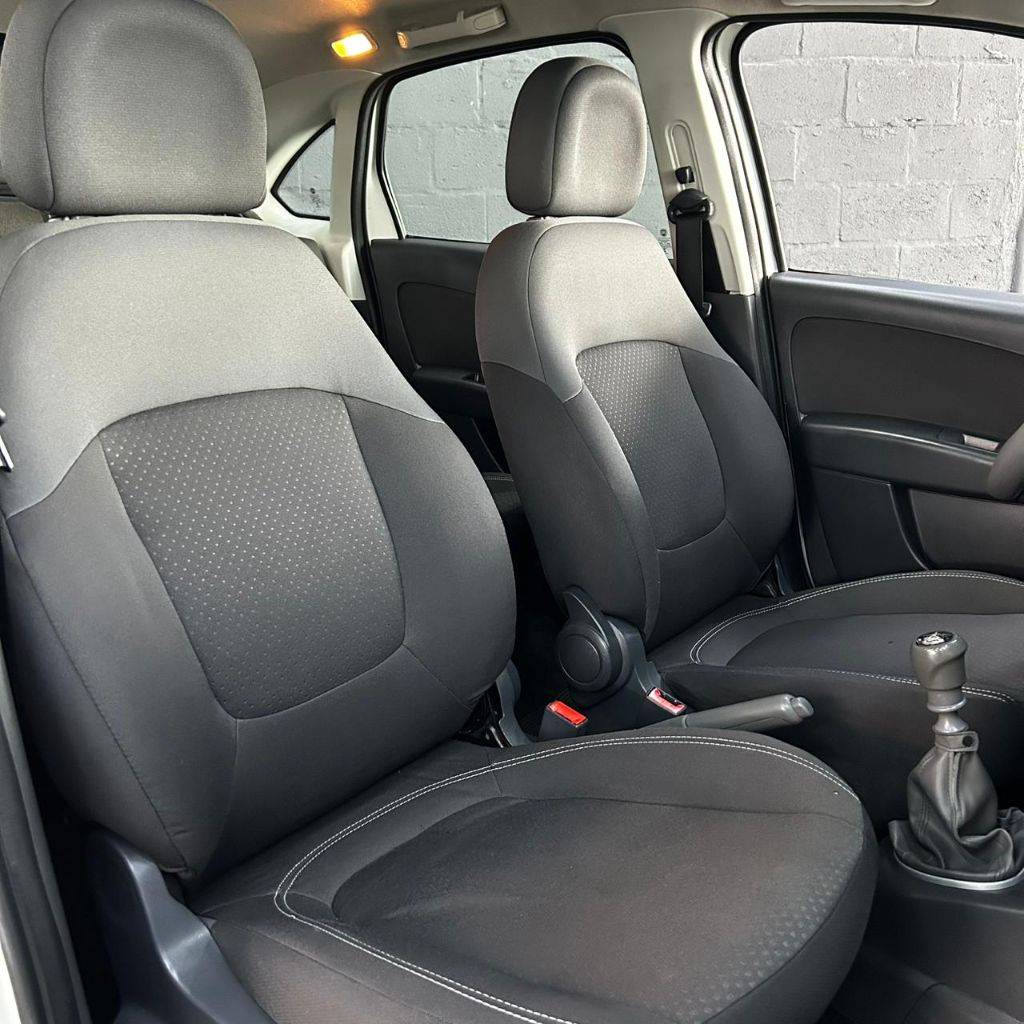 Fiat Grand Siena Siena attrac. 1.4 evo f.flex 8v    2015