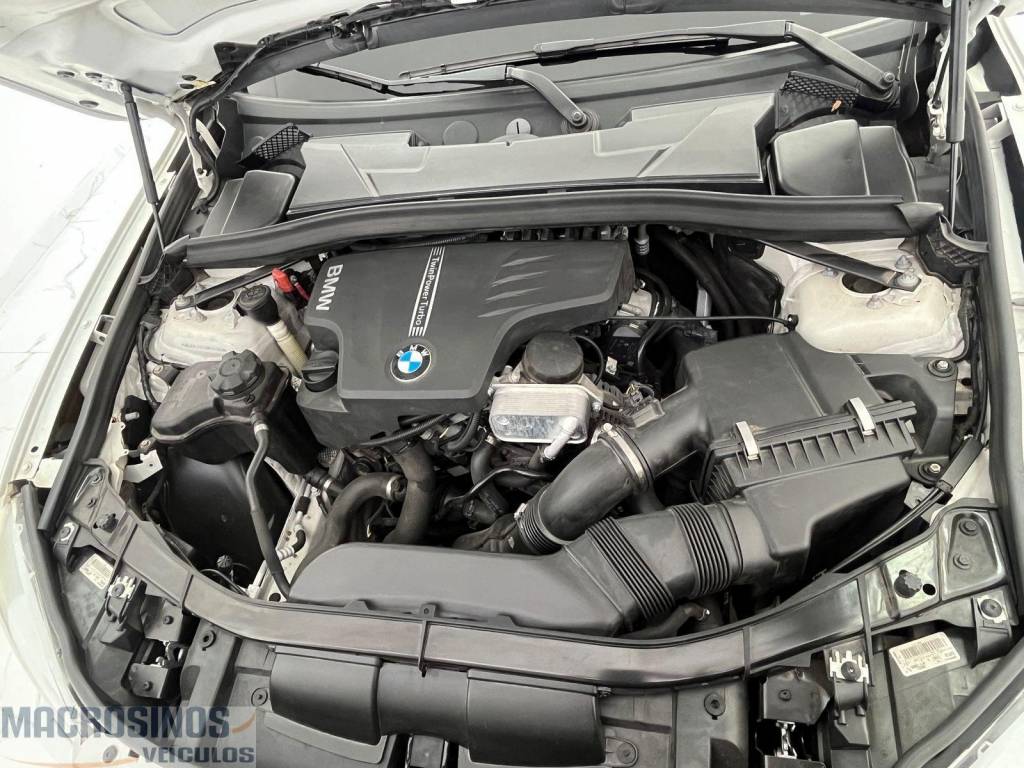 BMW X1 Bmw i/ x1 sdrive20i    2013