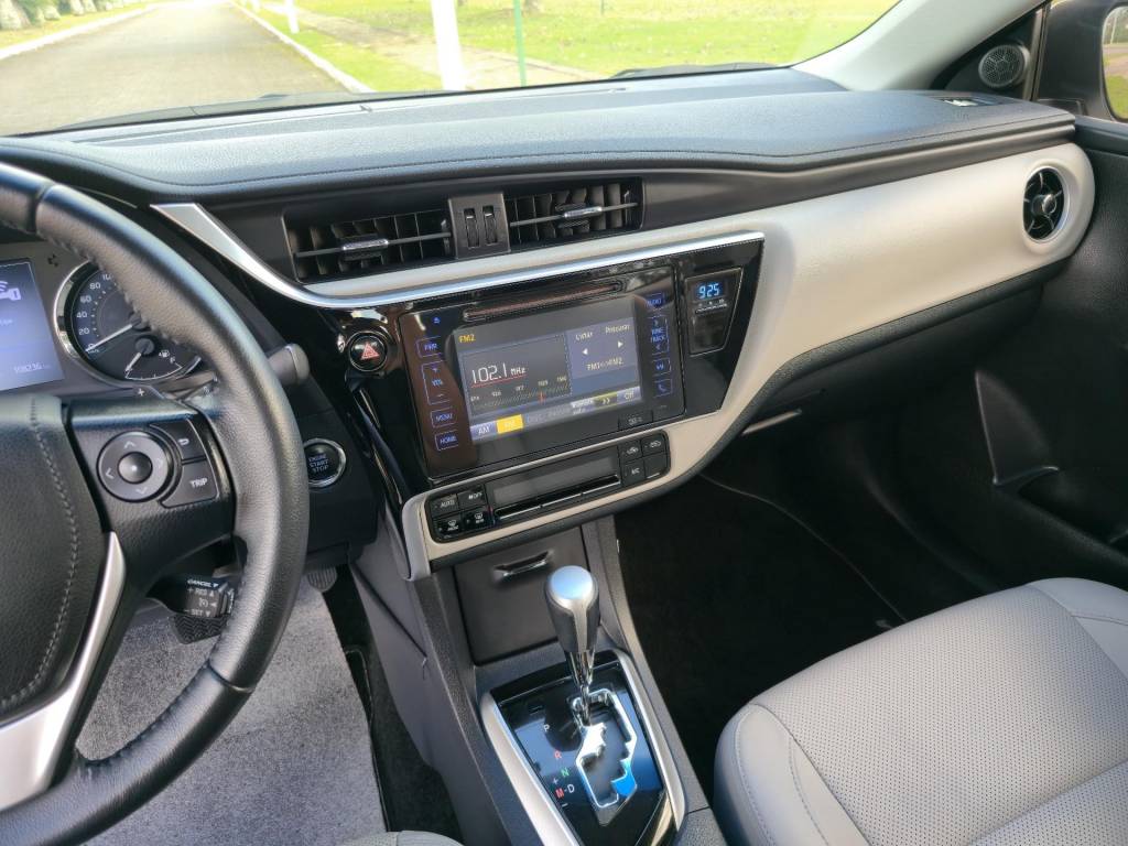 Toyota Corolla Xei 2.0 flex 16v aut.    2018