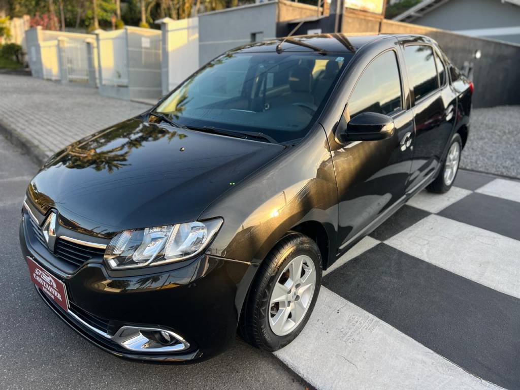 Renault Logan 1.6 DYNAMIQUE HI-FLEX 8V    2014