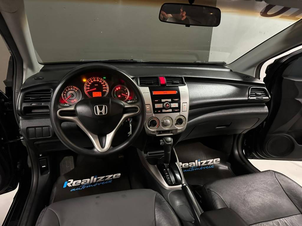 Honda City 1.5 sedan lx flex aut.    2010