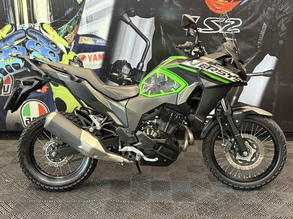 Kawasaki Versys 300    2022