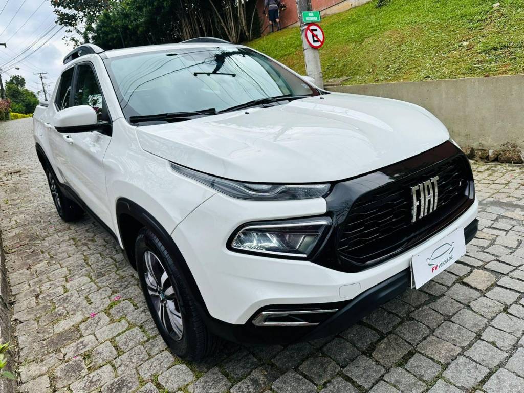 Fiat Toro Freed t270 at6    2024