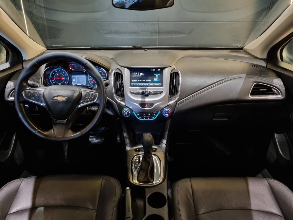 Chevrolet Cruze Lt 1.4 16v turbo flex 4p automático.    2017
