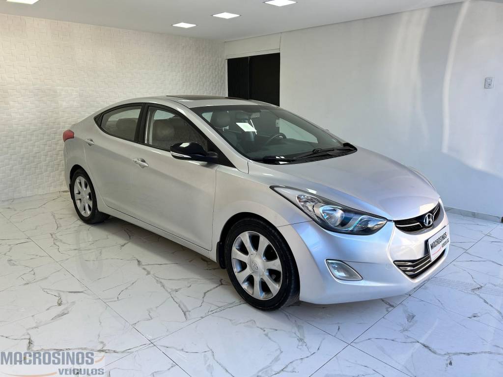 Hyundai Elantra GLS 1.8 Automático com teto solar    2013