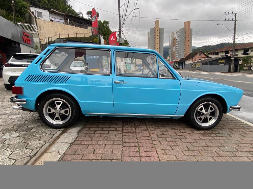 Volkswagen Brasília Placa preta    1975