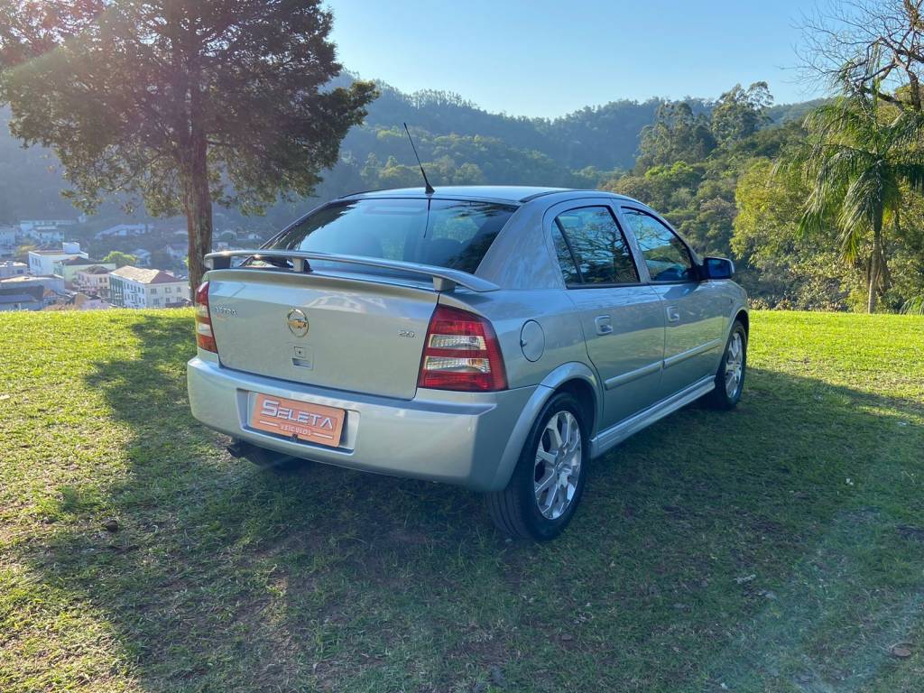 Chevrolet Astra     2010