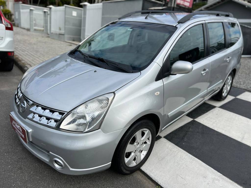 Nissan Grand Livina 1.8 16V    2012
