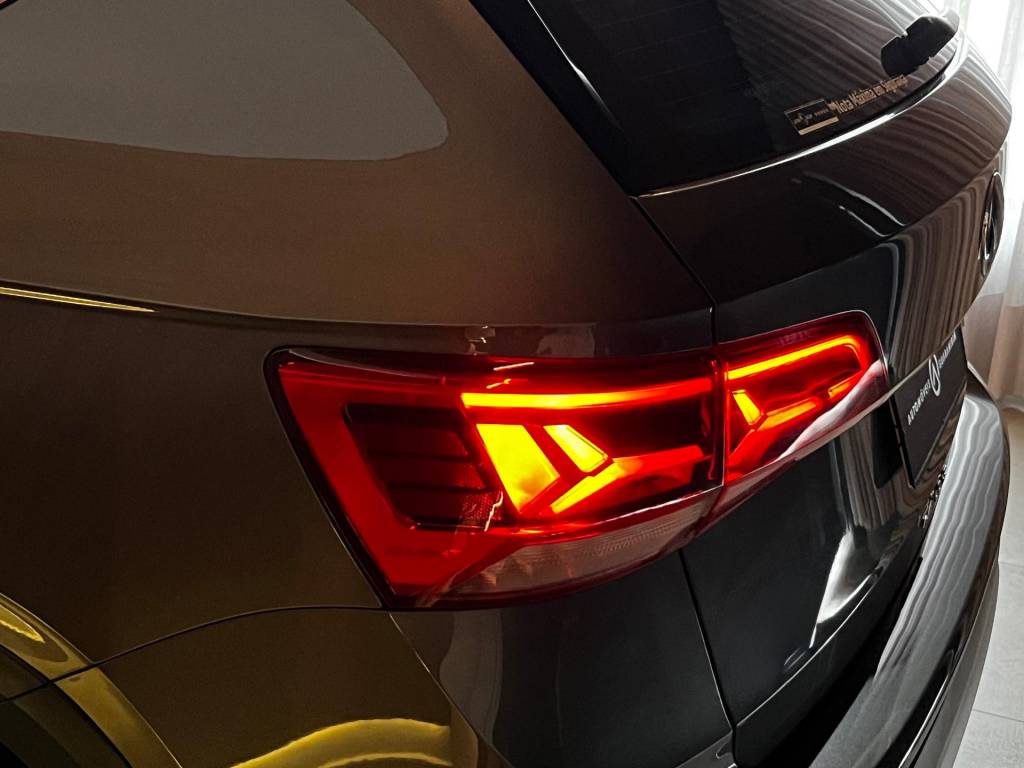 Volkswagen Taos Highline 1.4 250 TSI Flex Aut.    2024