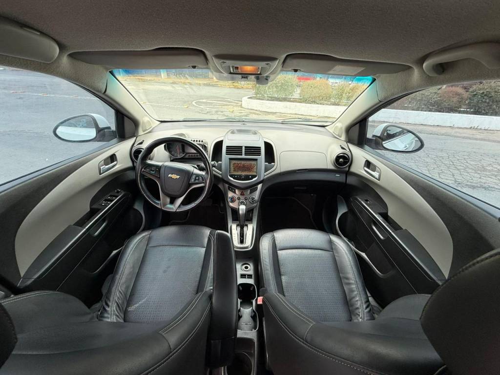 Chevrolet Sonic 1.6 16v flexpower 5p aut.    2014