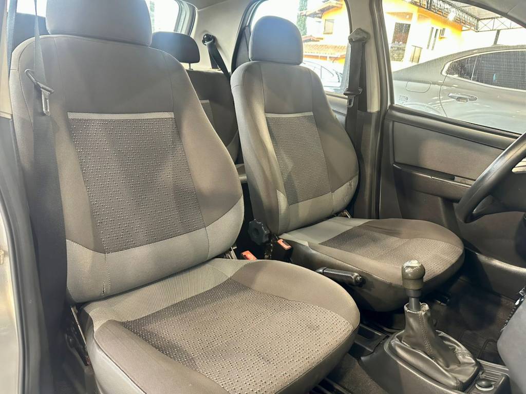 Chevrolet Celta 1.0 8v    2013
