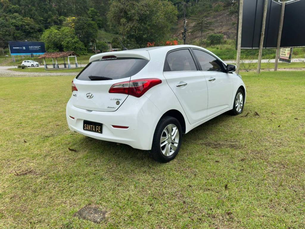 Hyundai HB20S 1.6 prem    2015