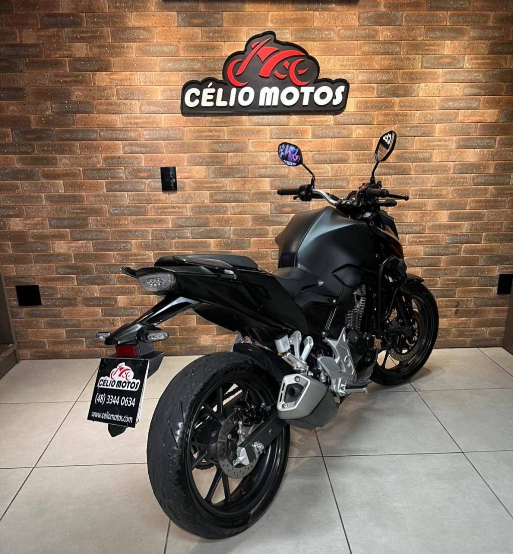 Honda CB 300 Twister abs    2024