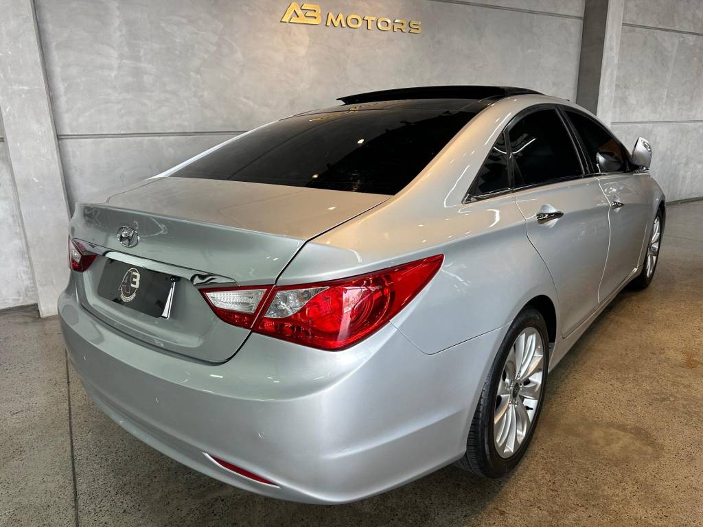 Hyundai Sonata 2.4 16v 182cv 4p aut.    2011