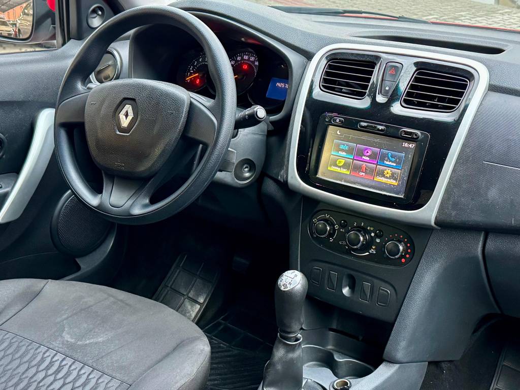 Renault Sandero 1.0 16v    2016