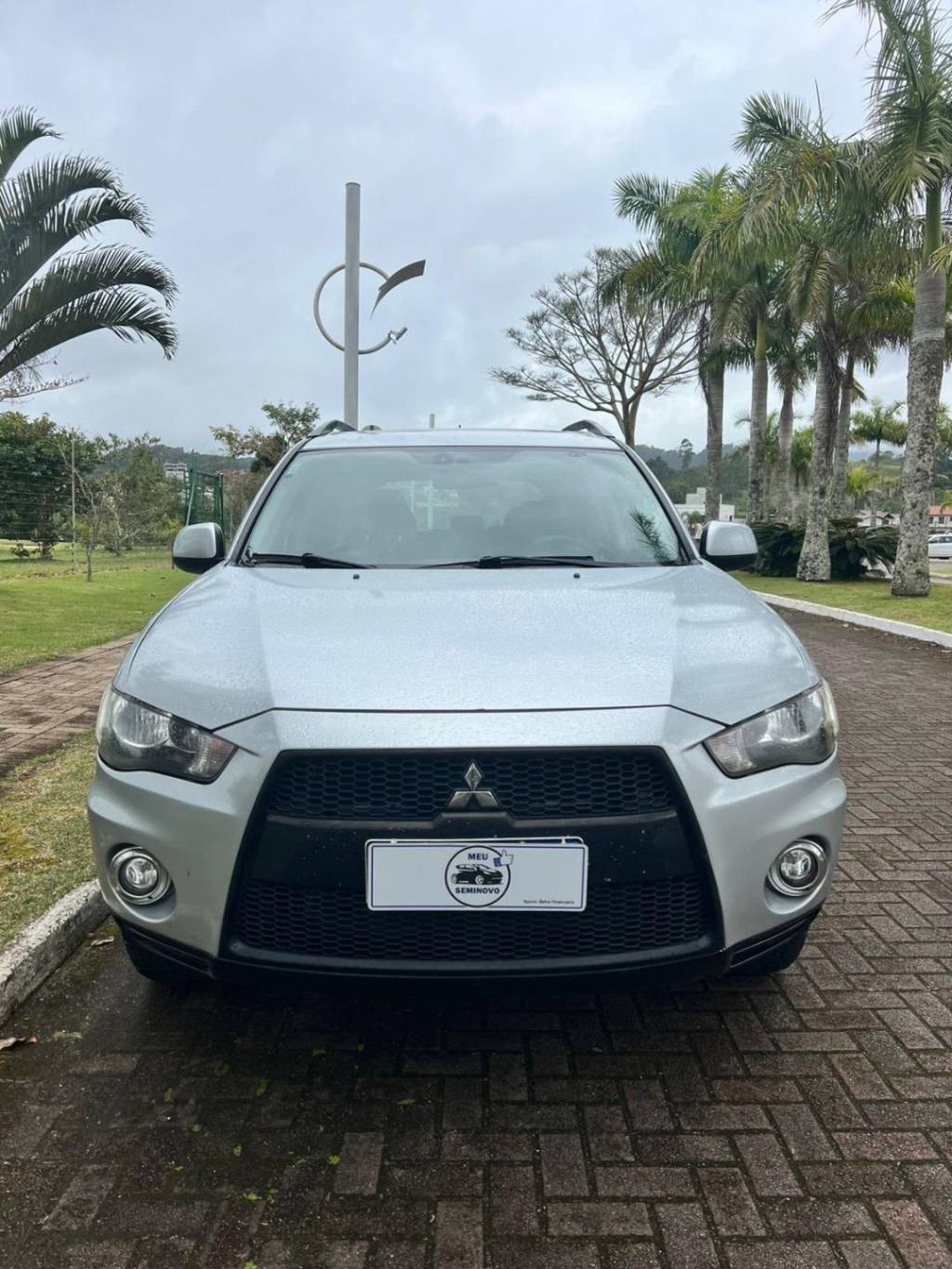 Mitsubishi Outlander 2.0 16v 160cv aut.    2012