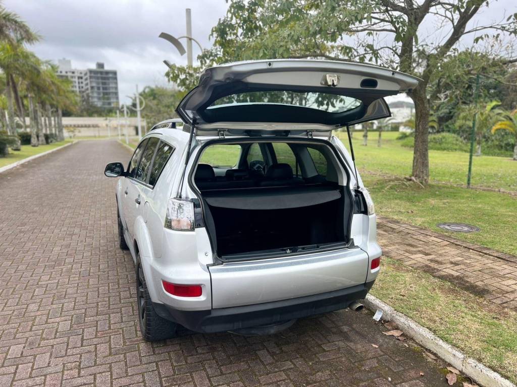 Mitsubishi Outlander 2.0 16v 160cv aut.    2012