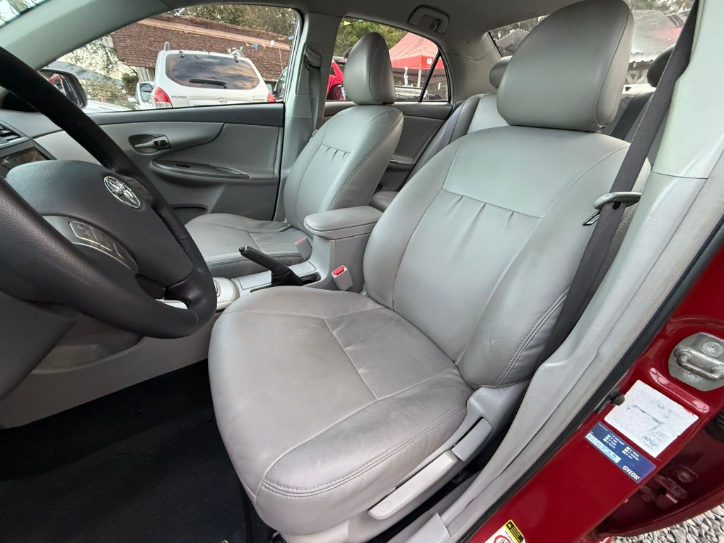 Toyota Corolla Xei automático    2013